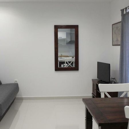 Apartments Helena ビビニェ エクステリア 写真